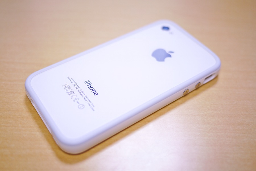 白iPhone 4S ケース探しの旅 完結編 – CamCam